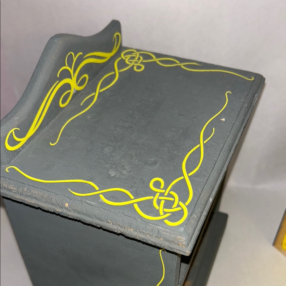 Hand-Made/Painted Gray Jewelry Box/Dollhouse 2 Drawer Dresser w/Neon Yellow Dsgn - Picture 7 of 16
